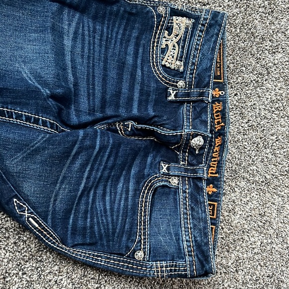 Rock Revival Skinny Jeans - Picture 3 of 5